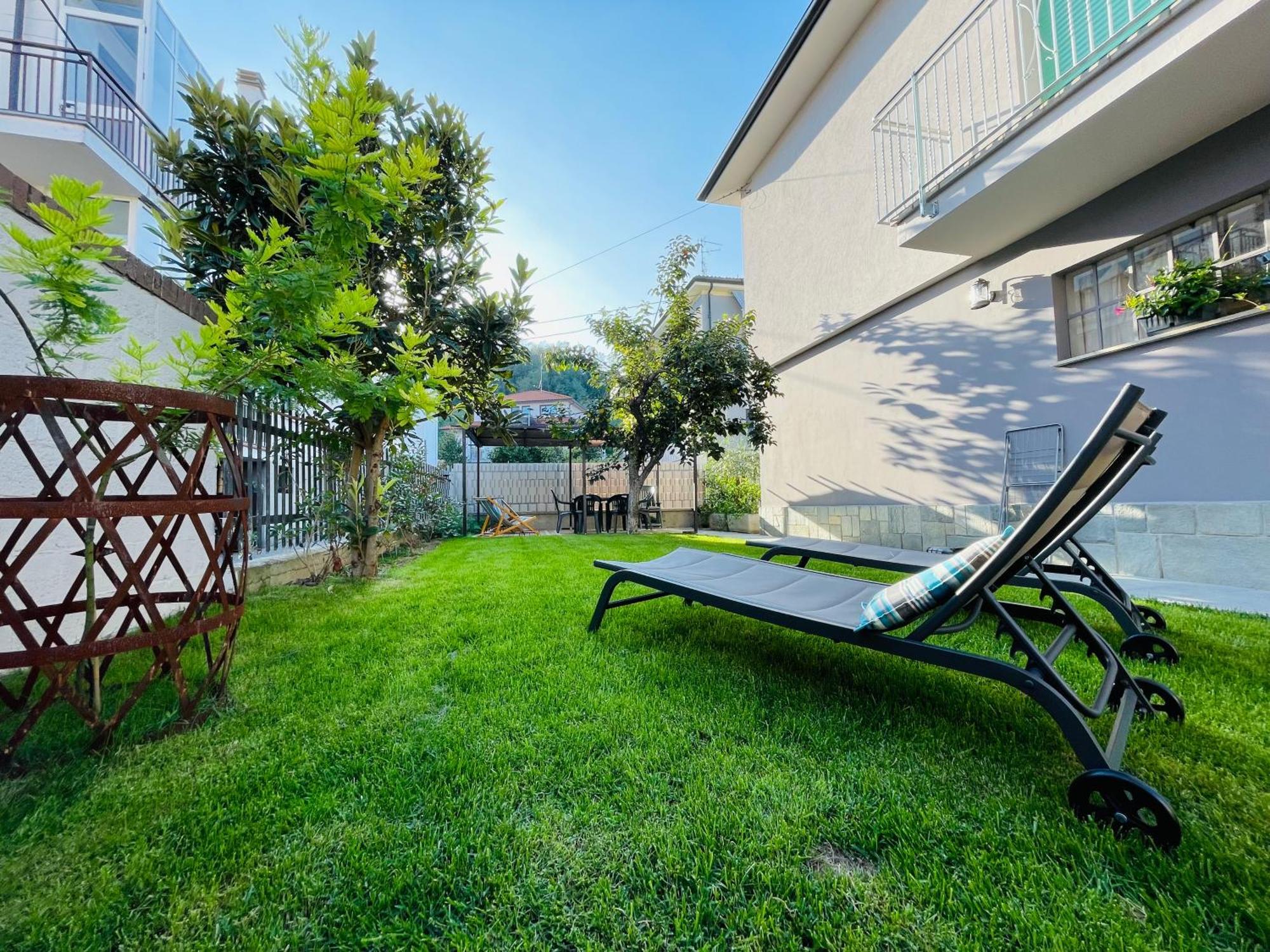Casa Piero, Relax E Piscina Privata Tra Le Colline Delle Langhe Alba (Piedmont) Exterior foto
