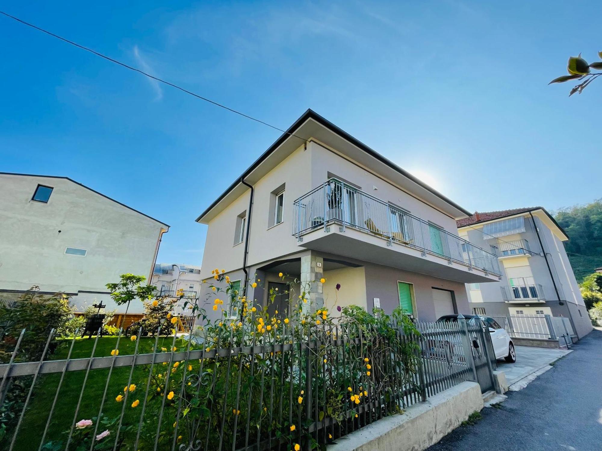 Casa Piero, Relax E Piscina Privata Tra Le Colline Delle Langhe Alba (Piedmont) Exterior foto