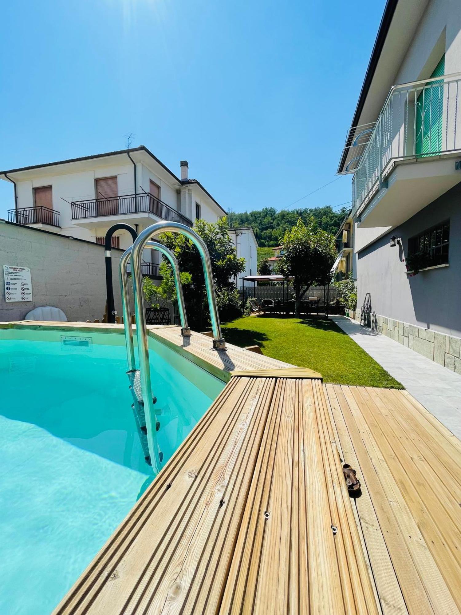 Casa Piero, Relax E Piscina Privata Tra Le Colline Delle Langhe Alba (Piedmont) Exterior foto
